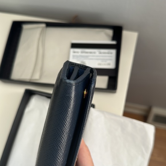 Prada long Saffiano Leather wallet - Picture 14 of 14